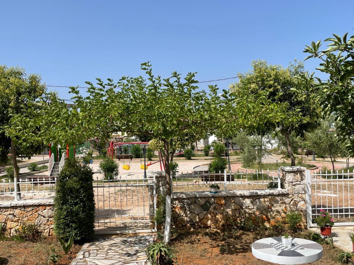 Villa Soni Oruci Εξαμίλιο Εξωτερικό φωτογραφία